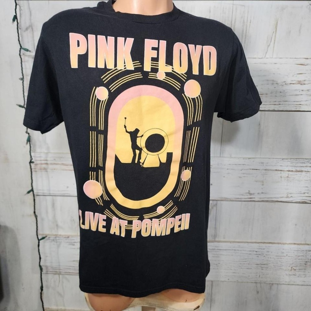 'Pink Floyd t shirt sz‎ M Chest 18" Length 25" A16